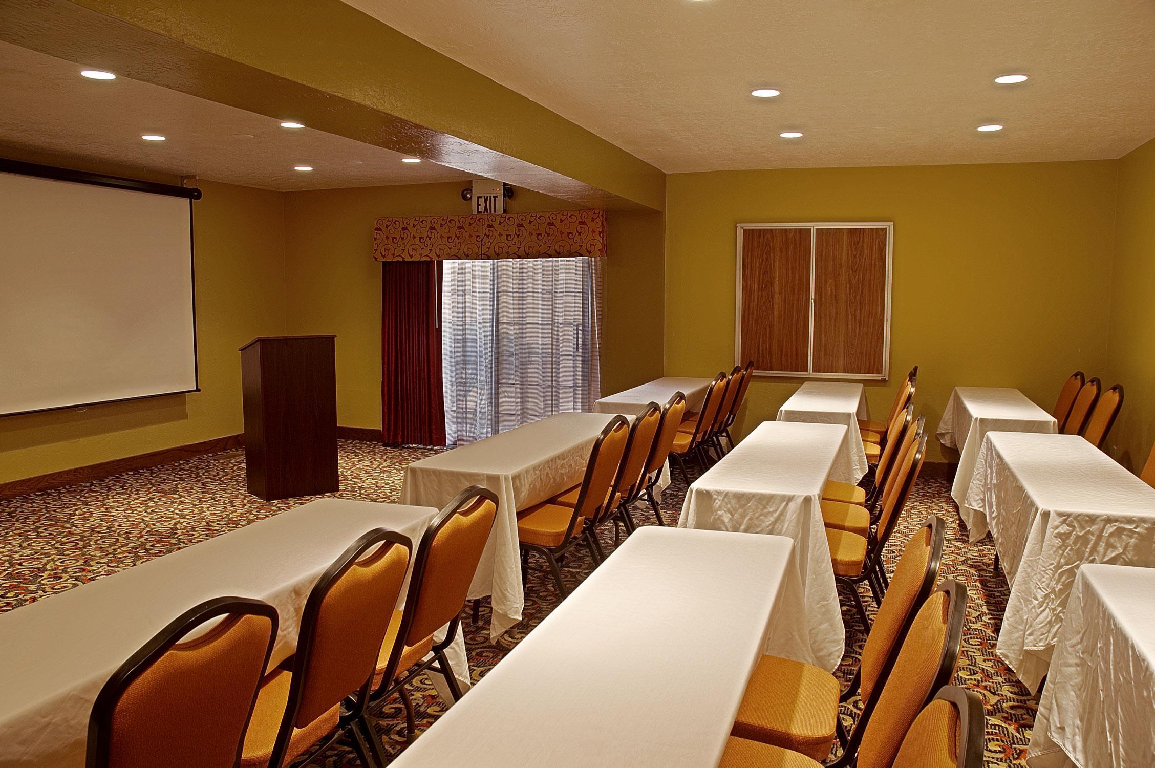 Best Western Green Valley Inn Exterior photo